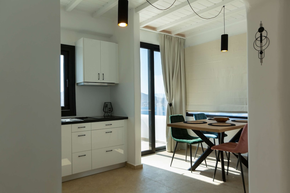 Apellon Mykonos Luxury Seaview Retreat