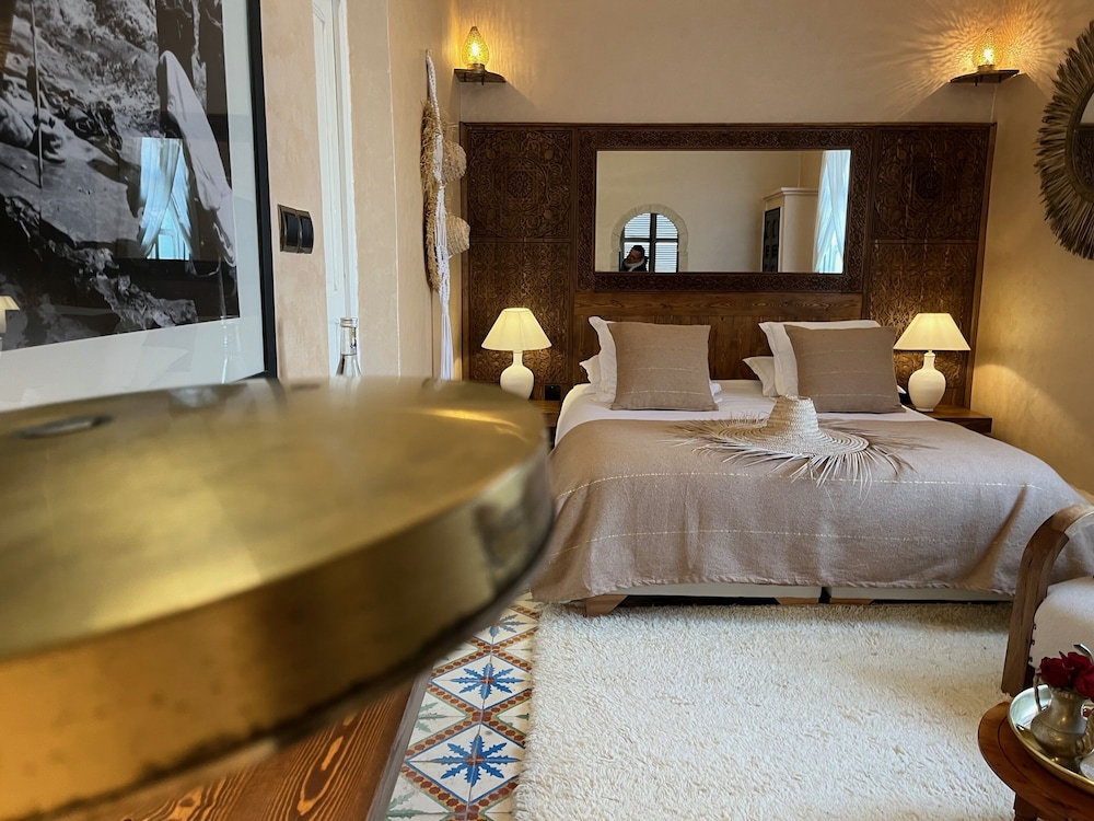 RIAD MALAÏKA