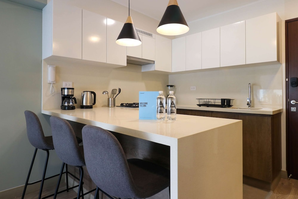 w Grandiose 1BR w Great Balcony in San Isidro