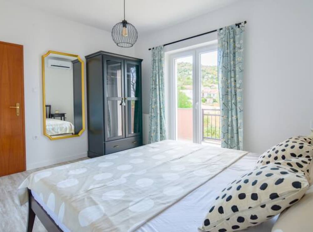Apartment Villa Troskot
