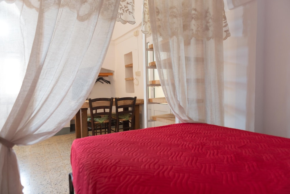 Country House in Puglia With Pool & Pizza Oven
