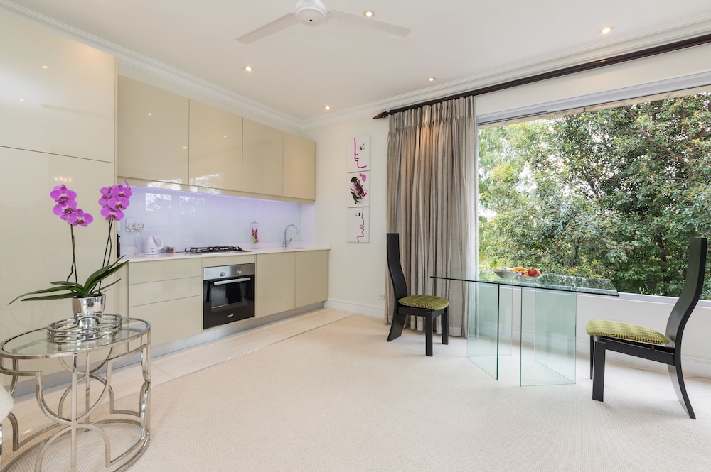 Melrose Executive Suites
