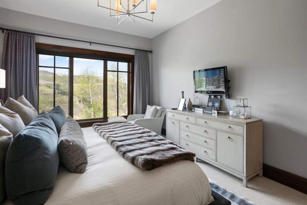 Arrowleaf Lodge- Three Bedroom Residence #307 3 Condo
