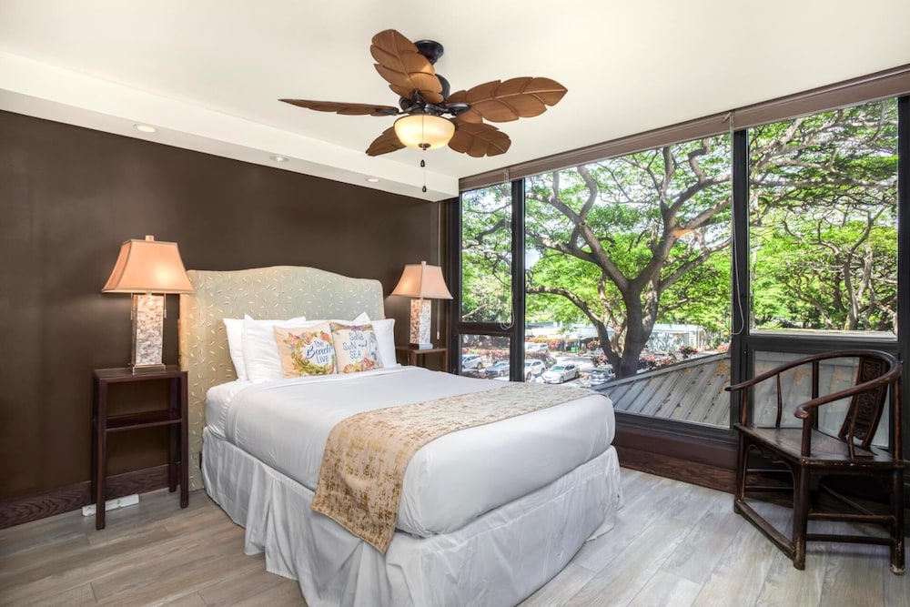 Mahana Whale Watching KBM Resorts Panoramic Sunsets 3 Units, 5 Bedrooms Ml-3482