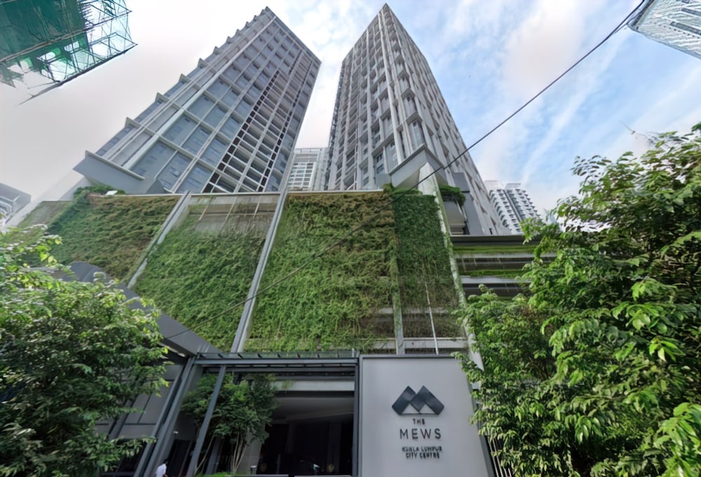 Mews Luxe Residence Apartments