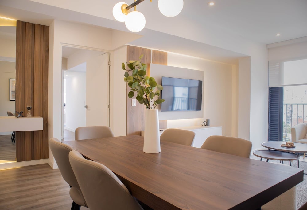w Amazing 3BR w Balcony in Miraflores