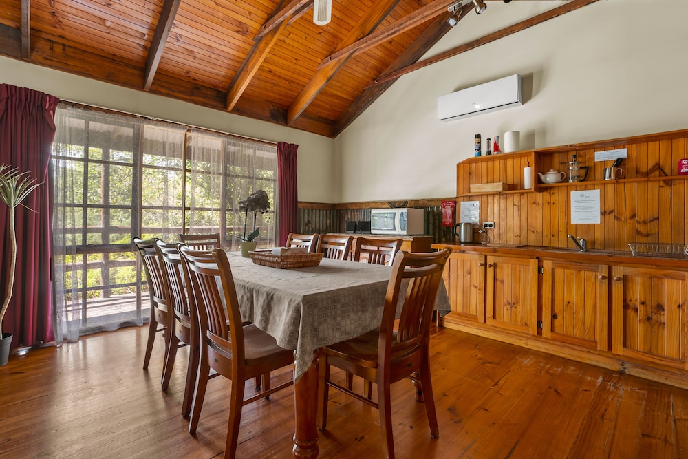 StayAU 3BR Quaint Countryside Cottage