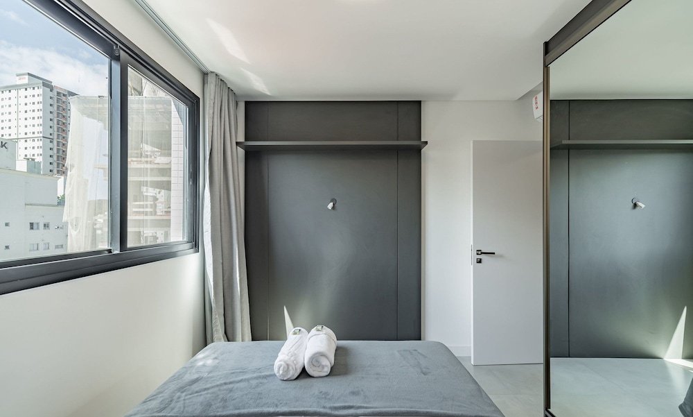MHF II Apts Variados em Prédio com Vista para o Mar em Itapema