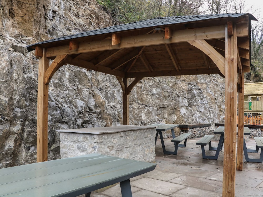 Rock Mill Apartment