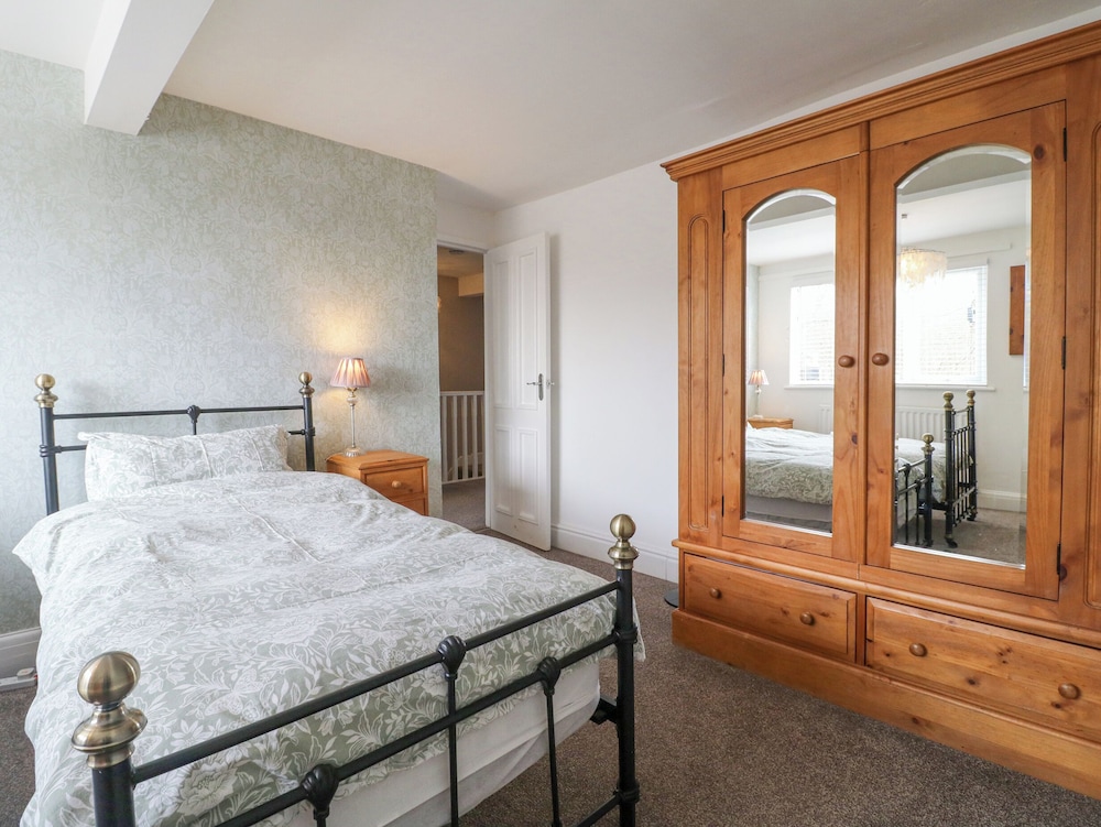 Matlock Maisonette