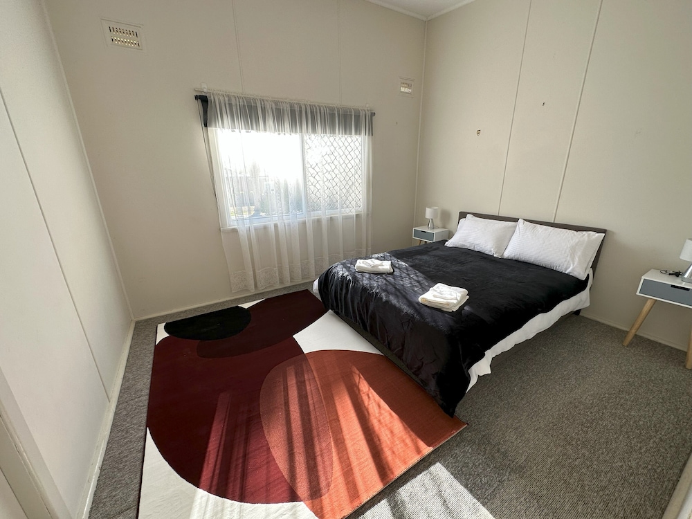 Breimba Street Apartments