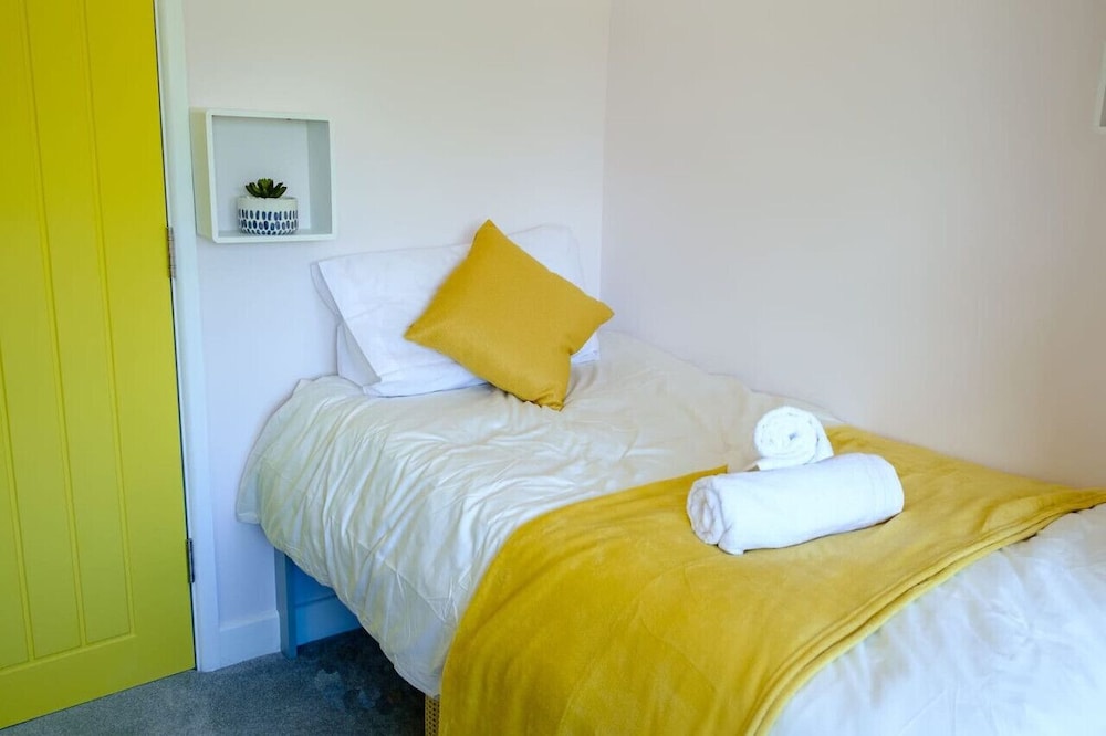 Wave Cottage Bristol