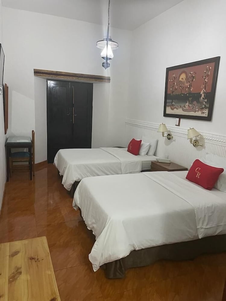 Hotel Camino Real - Image 1