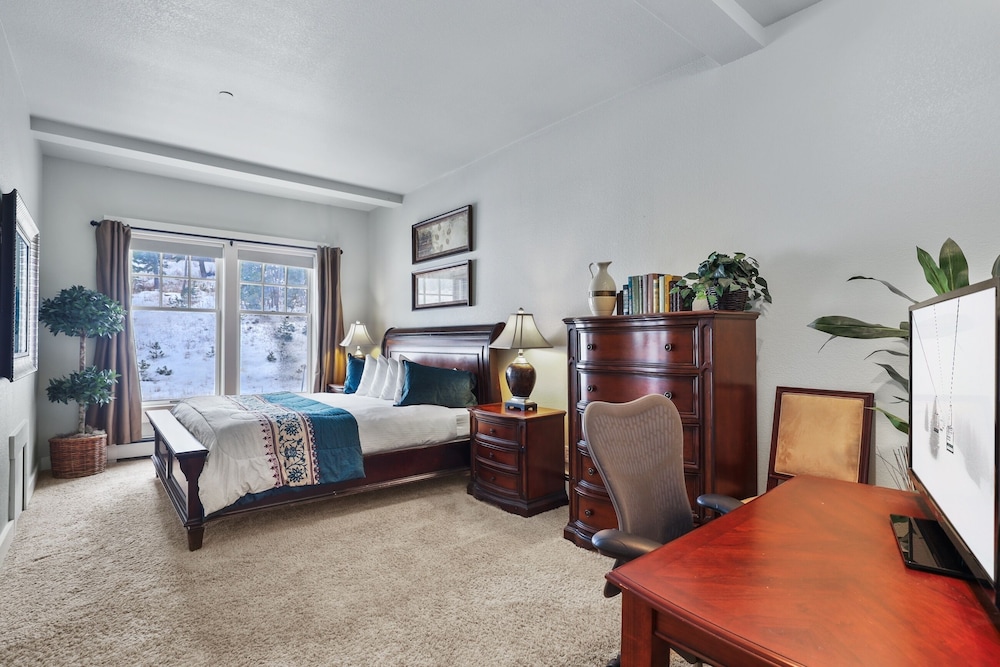 Spacious Elegance-Kirkwood-Timber Ridge 3 Bedroom 3 Residence