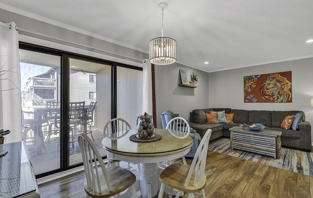 Ocean Bridge 27b 2 Bedroom Condo