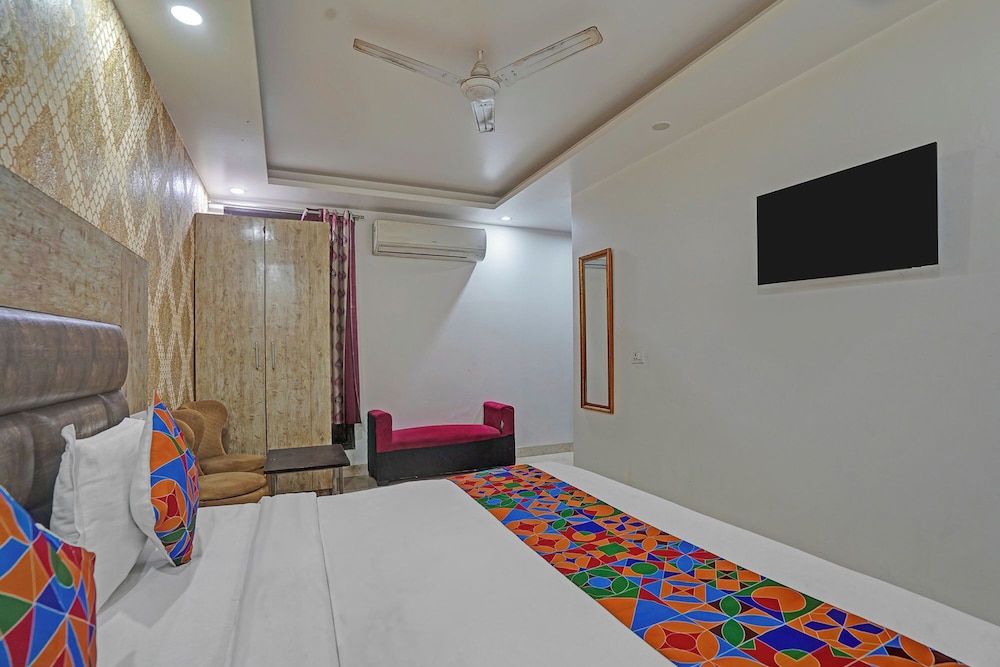 Fabhotel Broadway