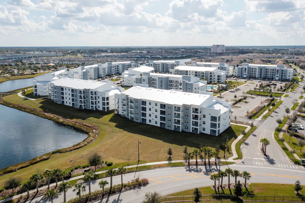 Stunning 2 Bedroom Apartment Close to Disney 304 3191 view 5