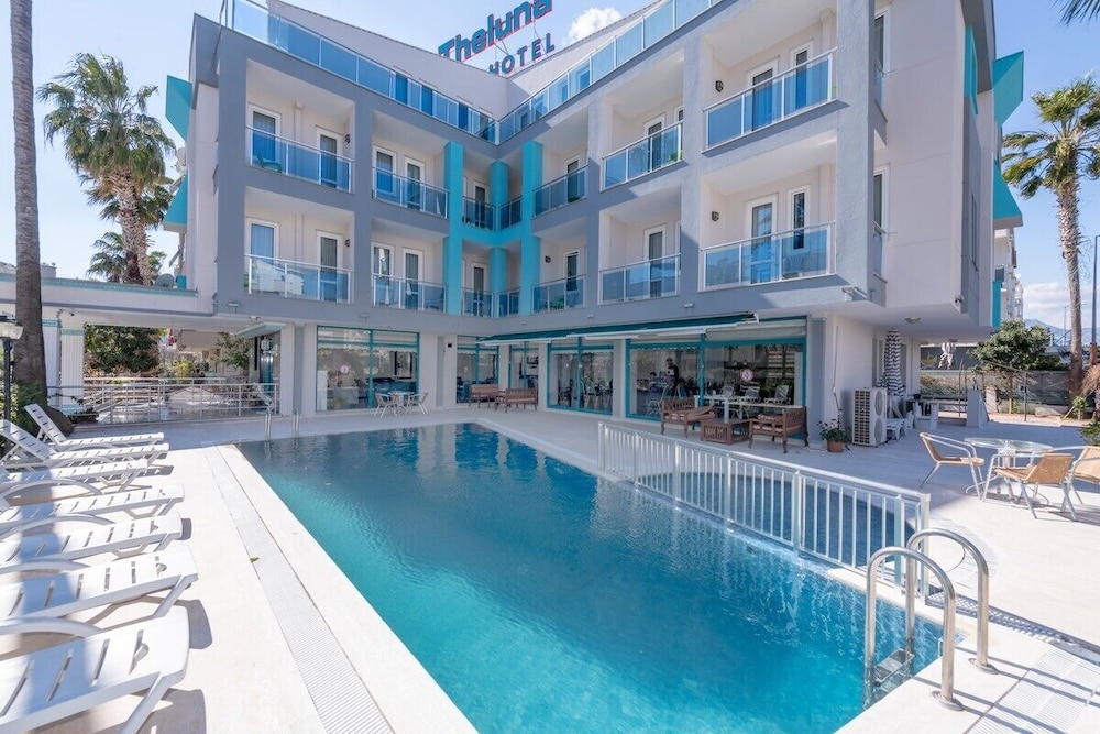 THELUNACİTY HOTEL
