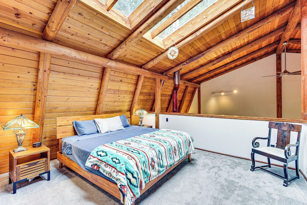 Lake Margaret Access: Boho Log Cabin w/ Backyard