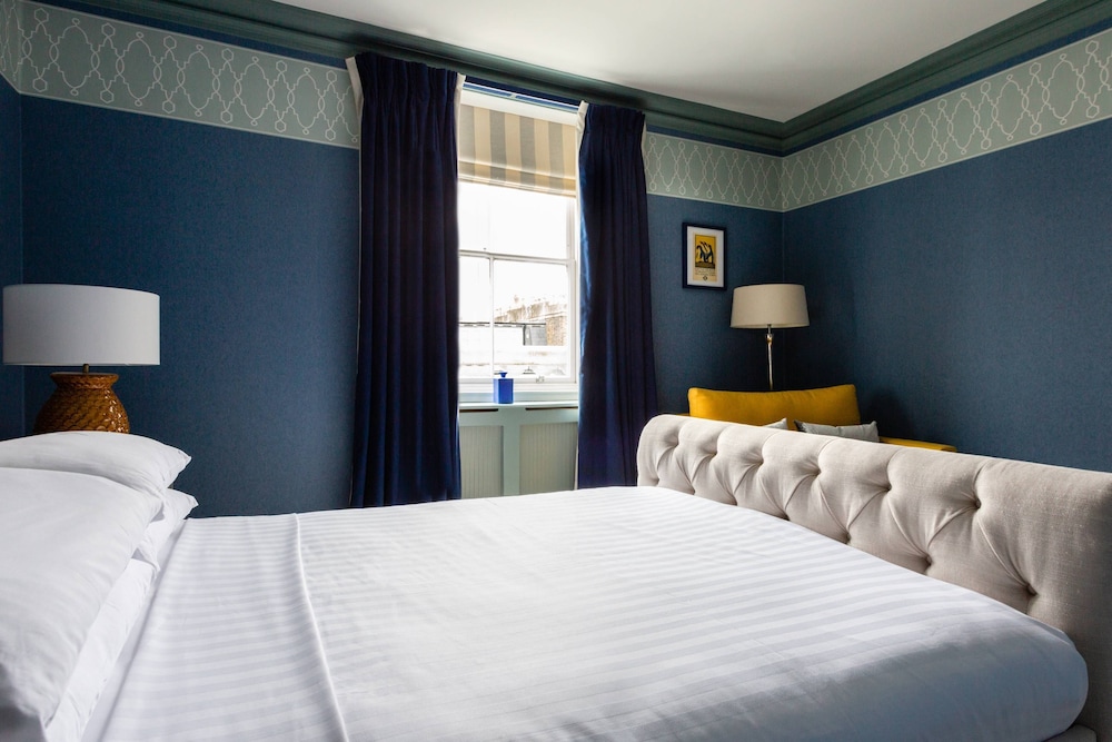 Stafford Terrace IV by Onefinestay