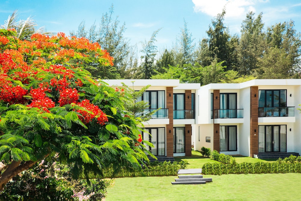 Saint Simeon Resort & Spa