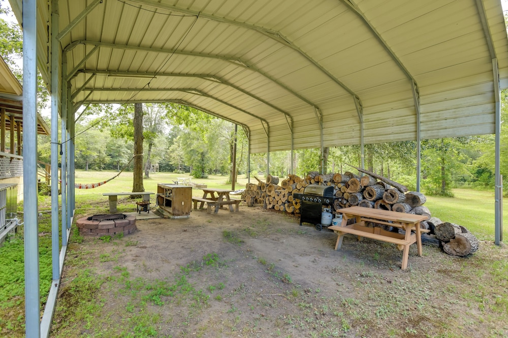 Bike & Hike On-site: Inviting Cleveland Retreat!