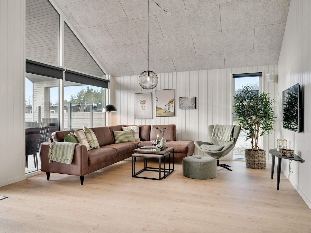 5 Star Holiday Home in Aakirkeby