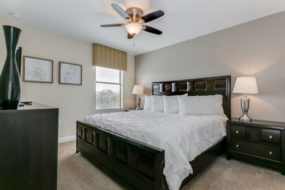 Best Resort In Disney Area! 6 Bedroom Villa by RedAwning view 5