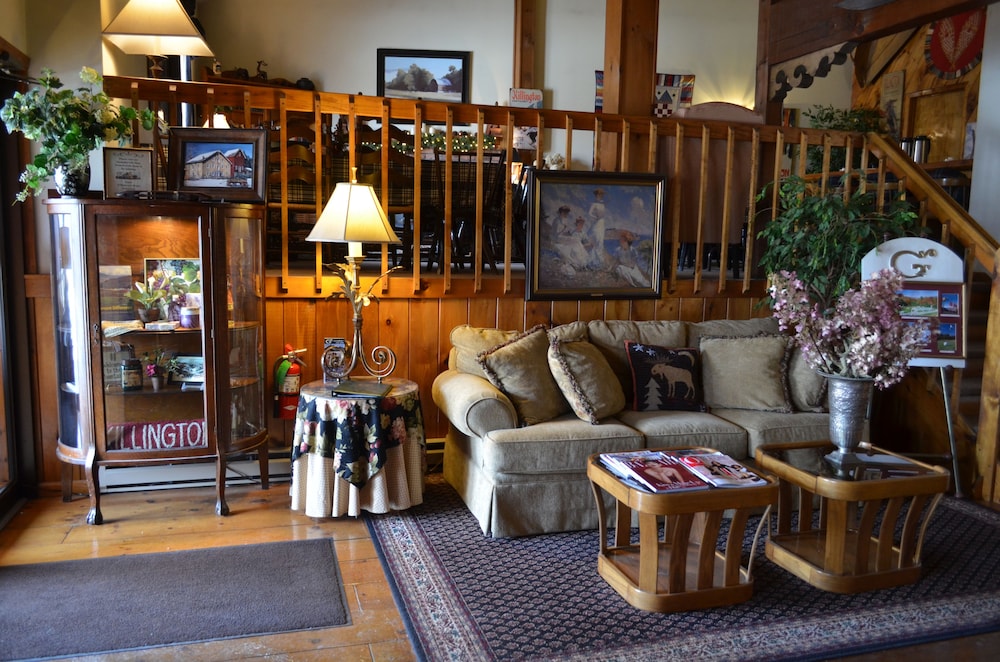 Hotel Greenbrier Inn - Image 1