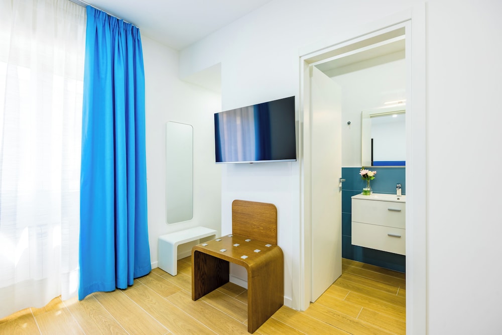 Carlo III guest house