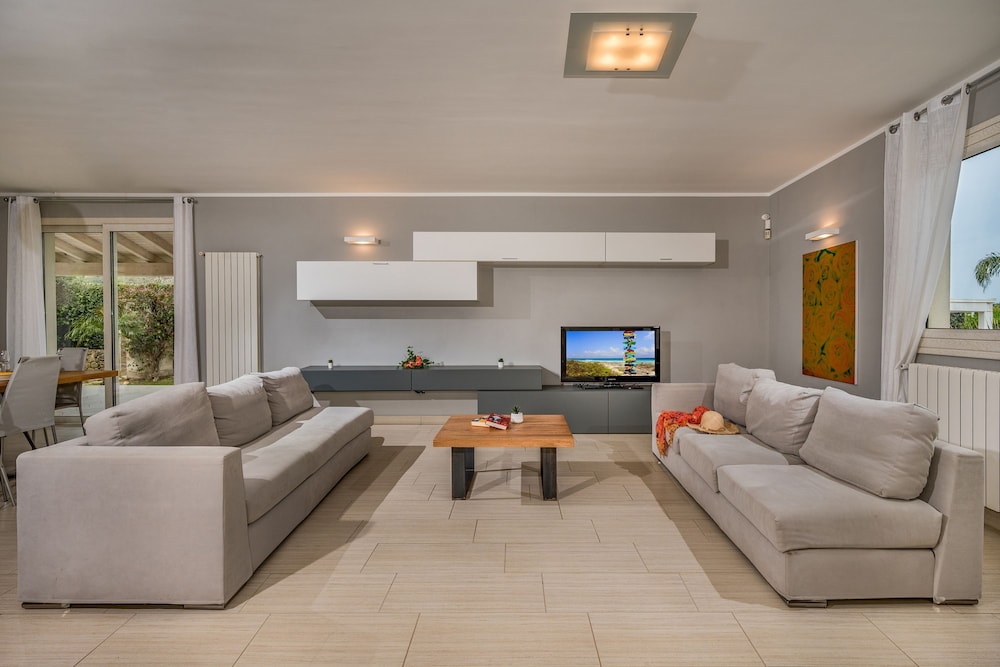 Villa Jacqueline con Piscina Privata 8 Posti Letto