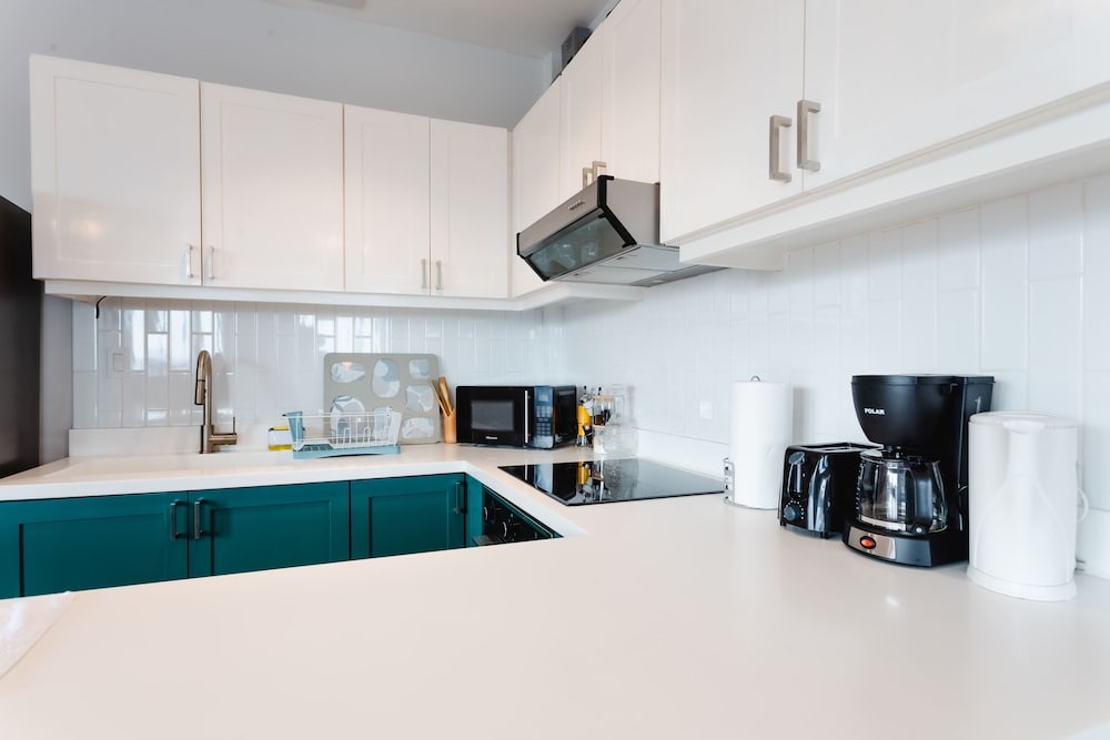 w Radiant 2BR w Terrace in Panama