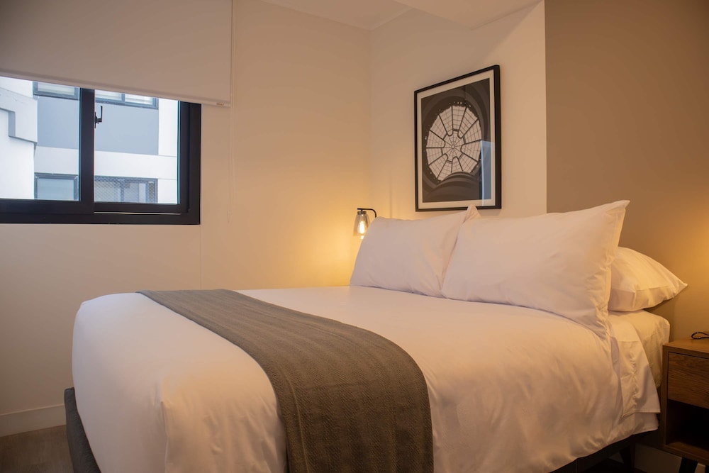 w Majestic 2BR w Balcony in Miraflores