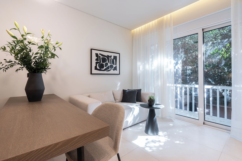 Kolonaki Luxury Studios