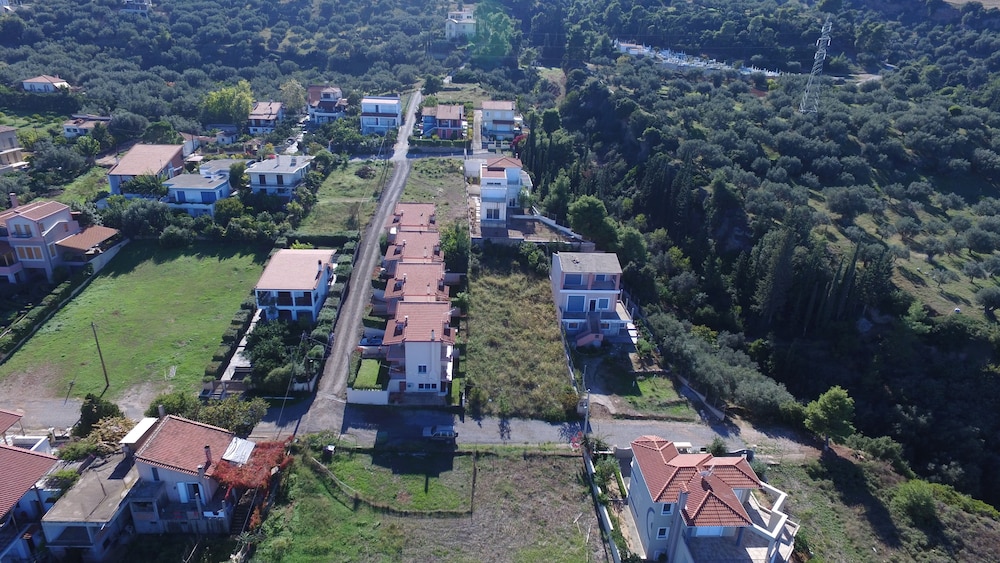 Stavento - Villas Trapeza & Voura