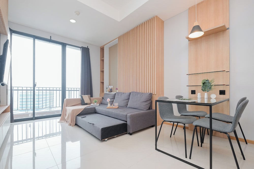 Modern Furnished 2Br At Samara Suites Apartment