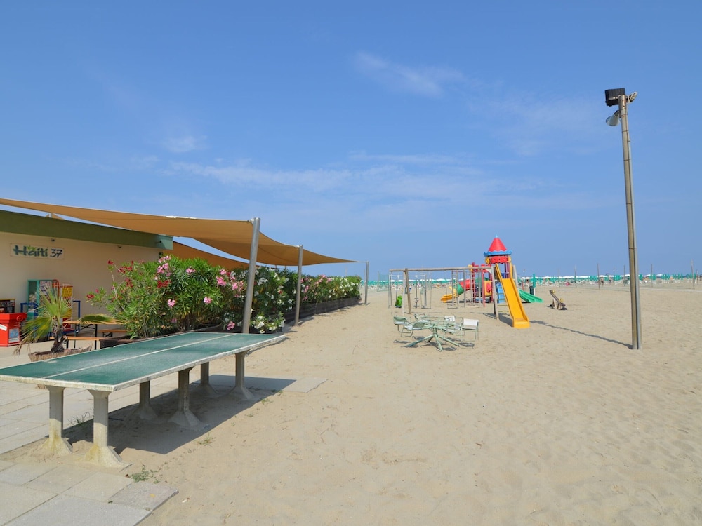 Relaxing Resort Apartment view 4