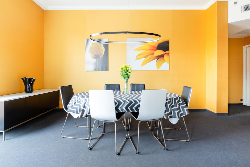 meeting & event spaces