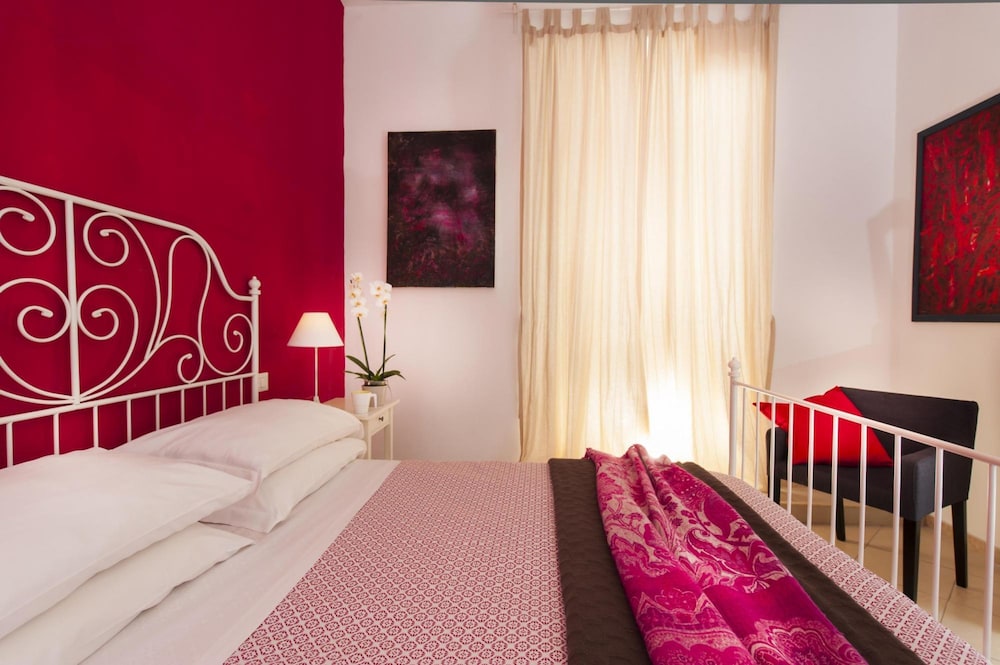Bernini in Roma With 2 Bedrooms and 2 Bathrooms