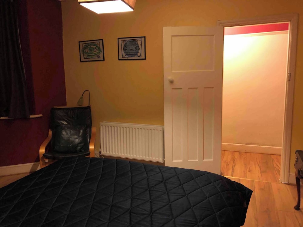 Charming 2 Bedroom Apartment in Gateshead, Close to Newcastle City Centre