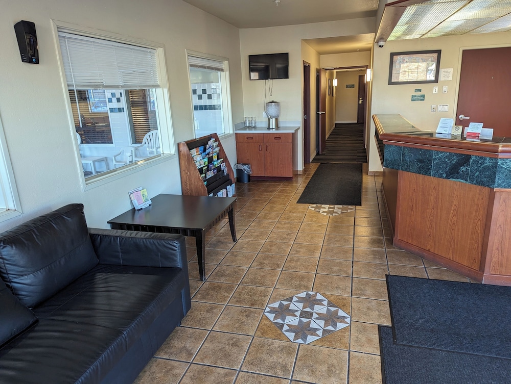Toppenish Inn and Suites view 3