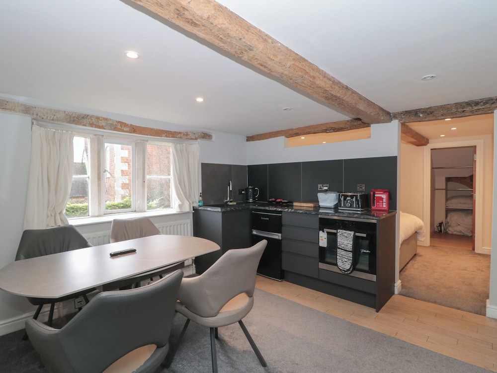 Suite 1