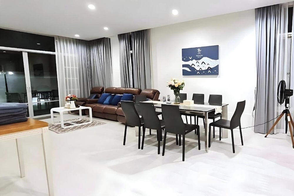 Bm Pool Villa Pattaya