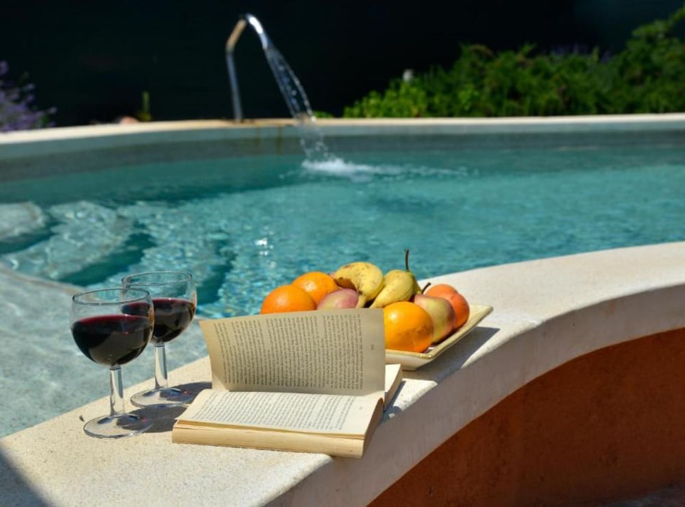 Authentic Istrian Rooms for Unforgettable Stays