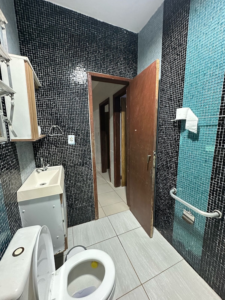 Cabo Frio Beach House Hostel