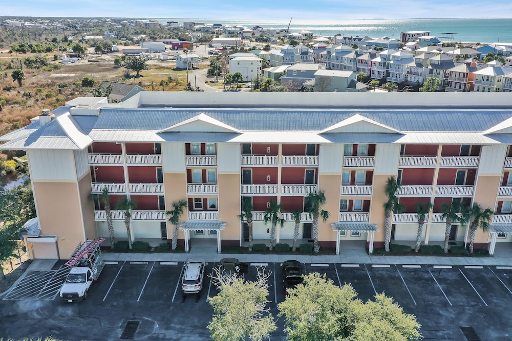 Waterside Village Condo 404 - Seadragon