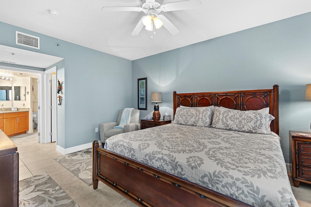 Oceanwalk 12-402