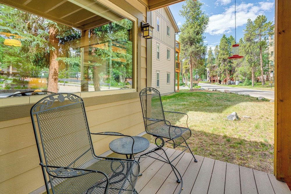 Walk to Slopes & Main St: Cozy Breckenridge Condo!