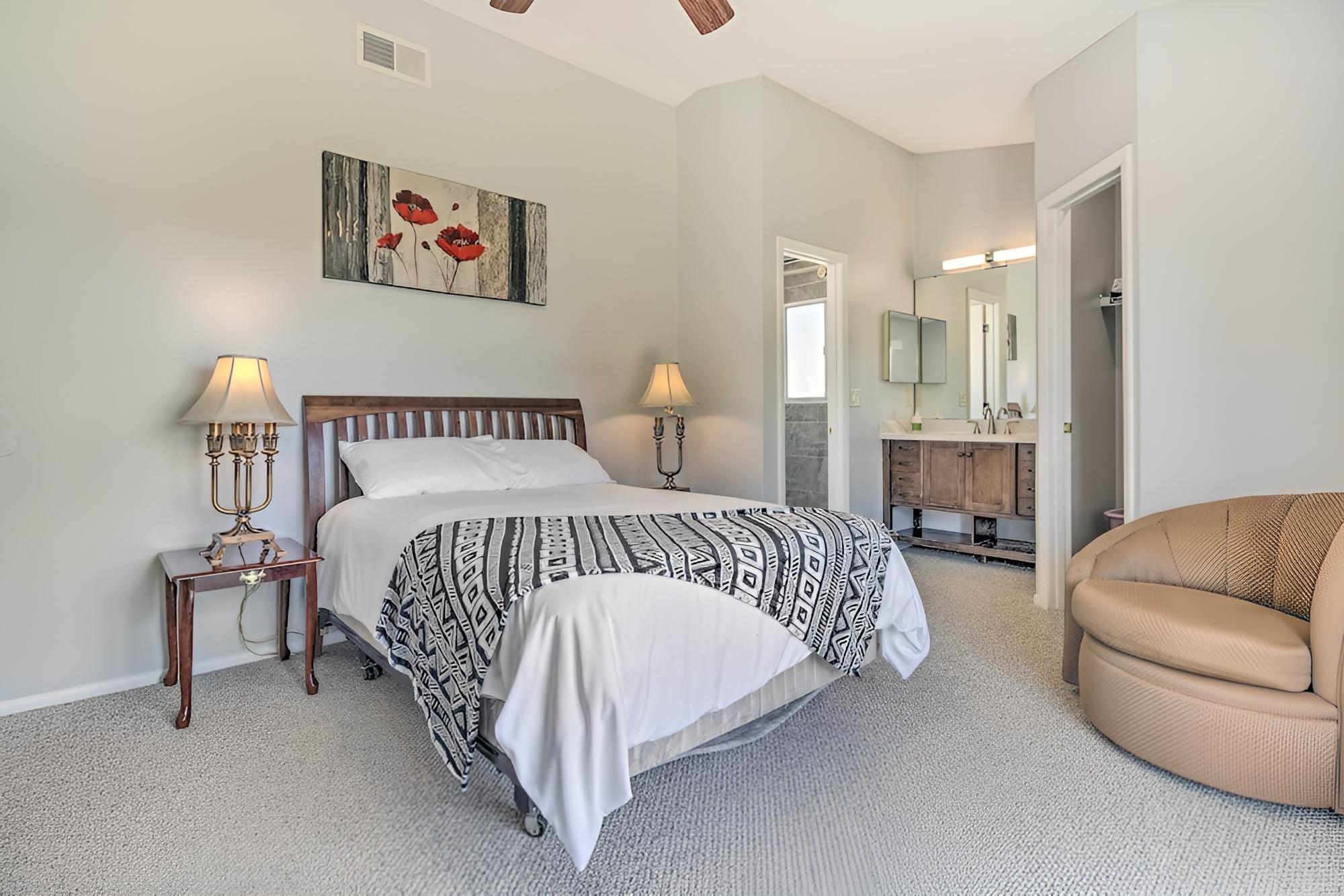 Family-friendly Home ~ 12 Mi to Disney + Universal