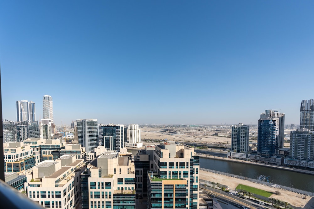 SuperHost - Vibrant Studio With Canal View Near Dubai Mall